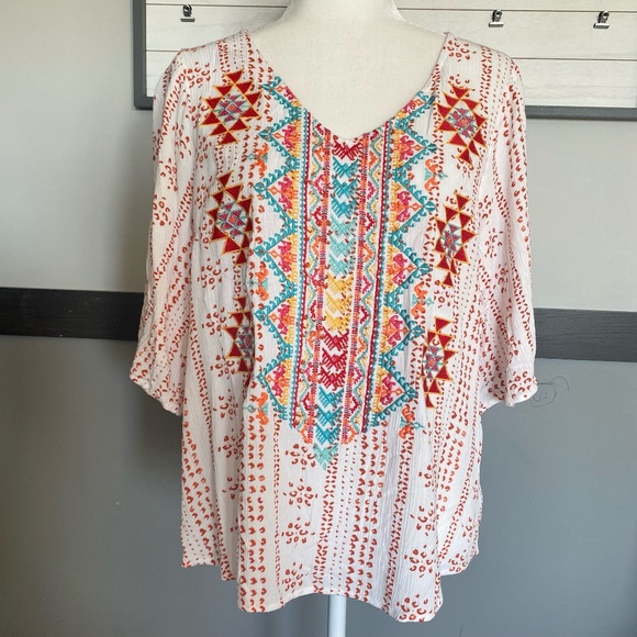 Savanna Jane Tops - SAVANNA JANE short sleeve bohemian embroidered blouse size large v-neckline